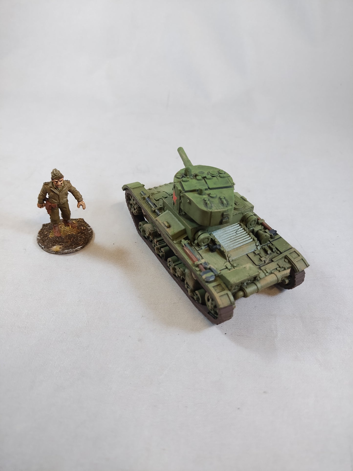 Soviet T-26 - 28mm