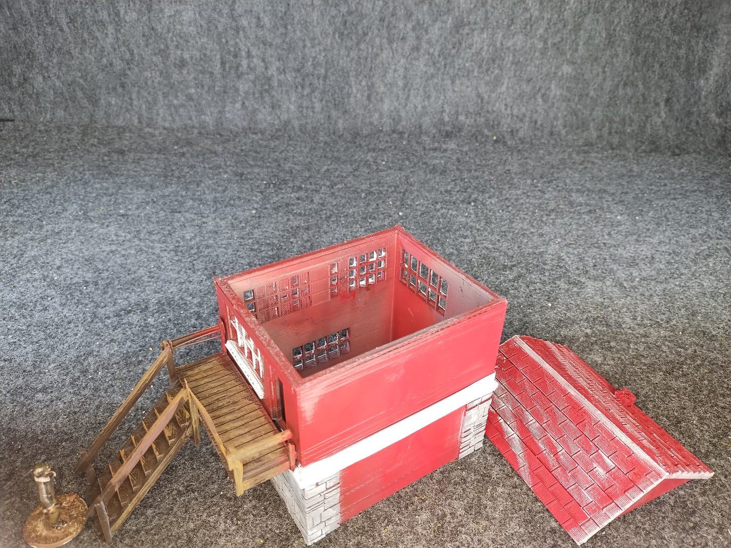 Signal Box Red - 28mm/Painted