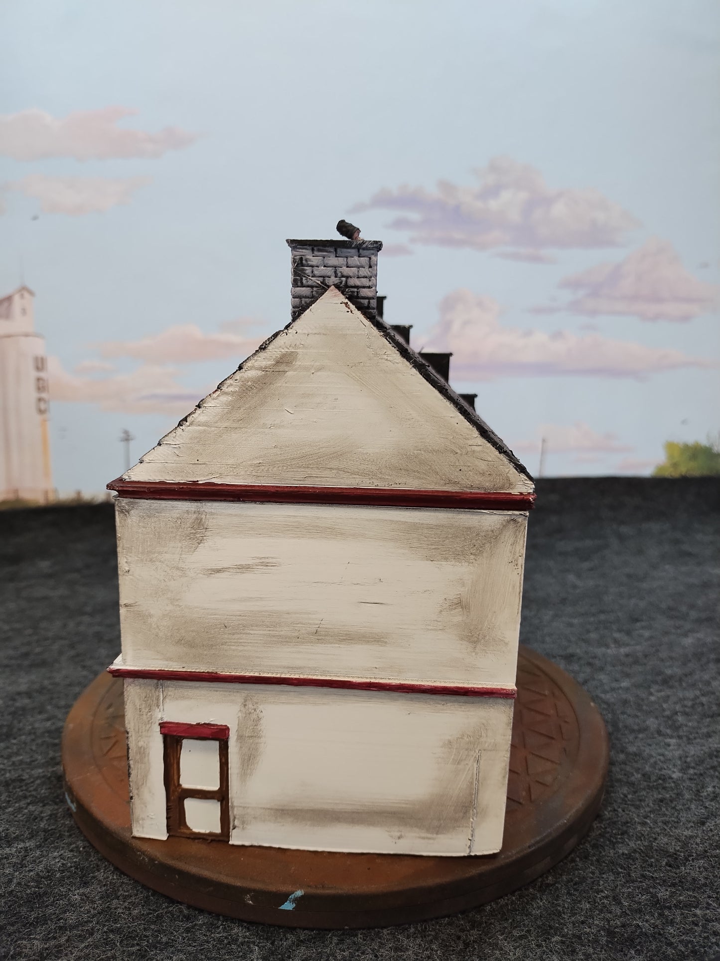 Normandy Town Shop White 4 - 28mm/Painted