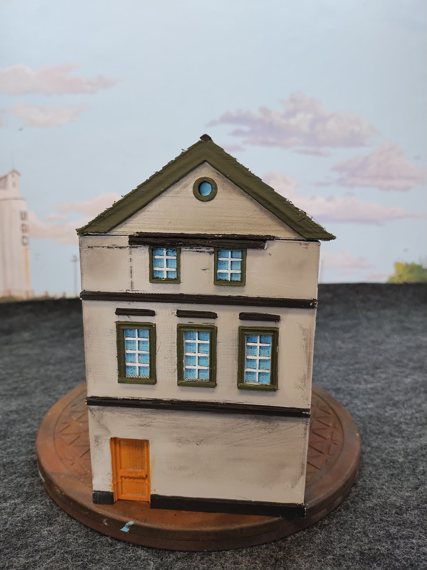 Normandy Town Shop Grey - 28mm/Painted