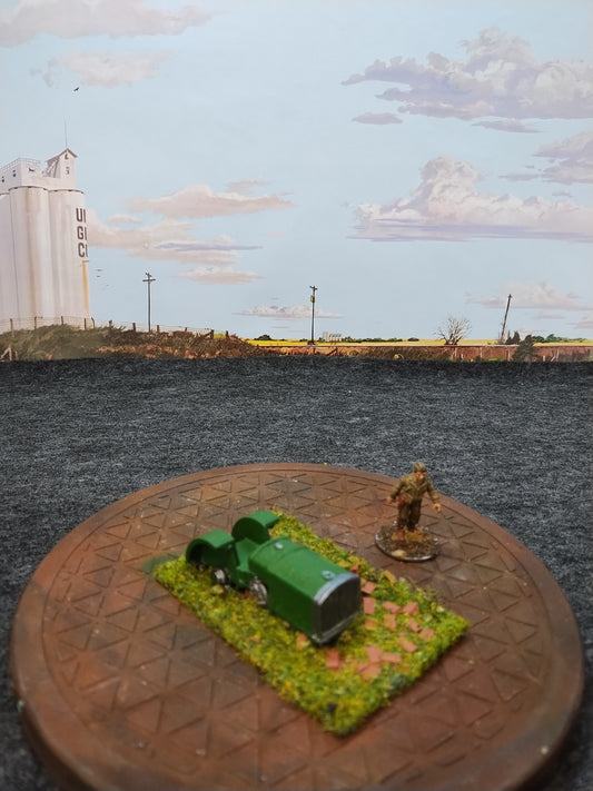 Tractor Wreck Green - - 28mm/Painted