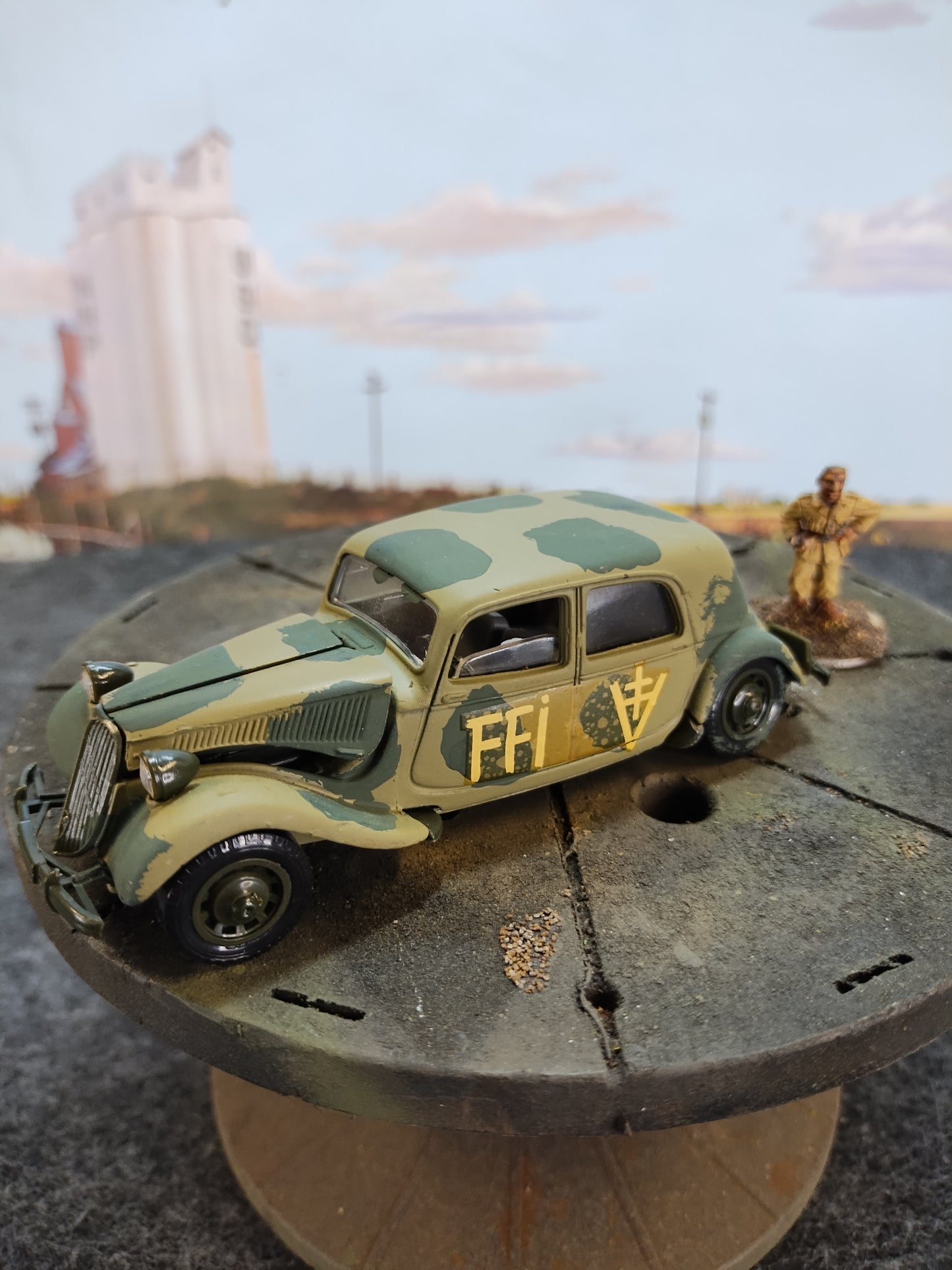 French FFI Car - Corgi