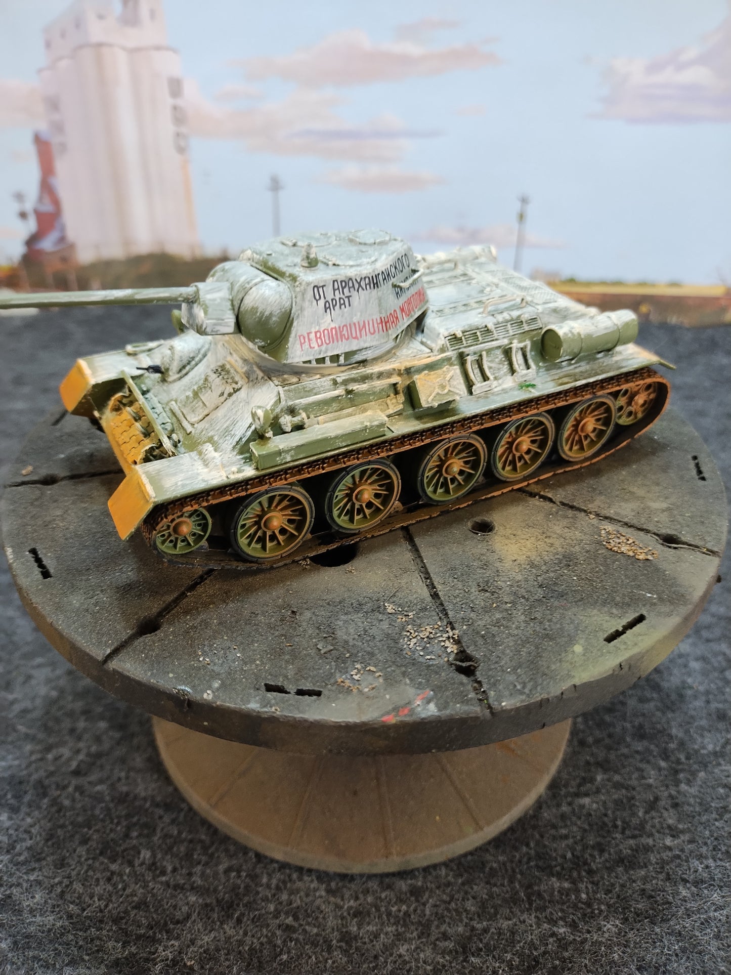 Soviet T-34/76 Winter - Corgi