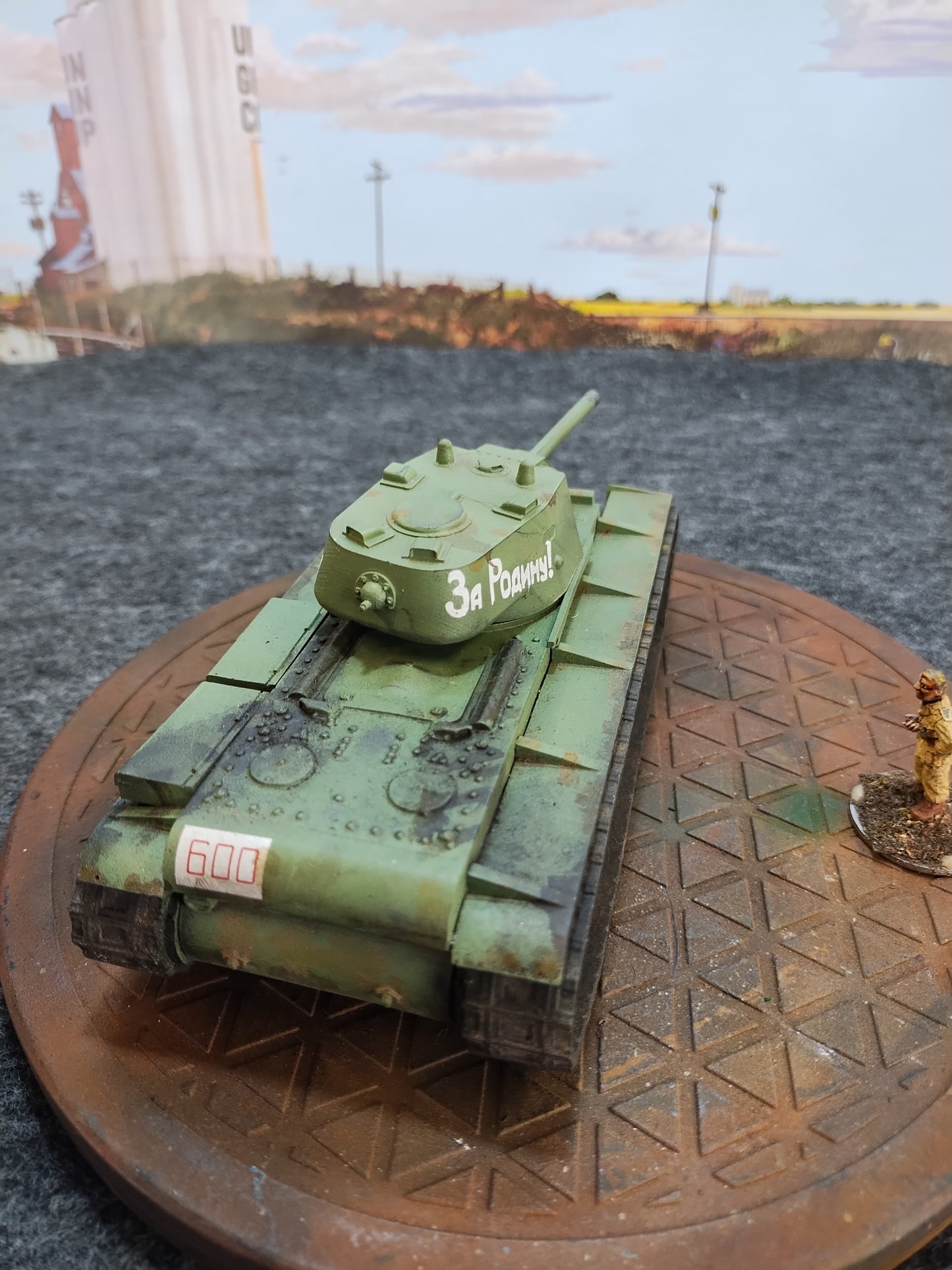 Soviet KV-1 - 1:48