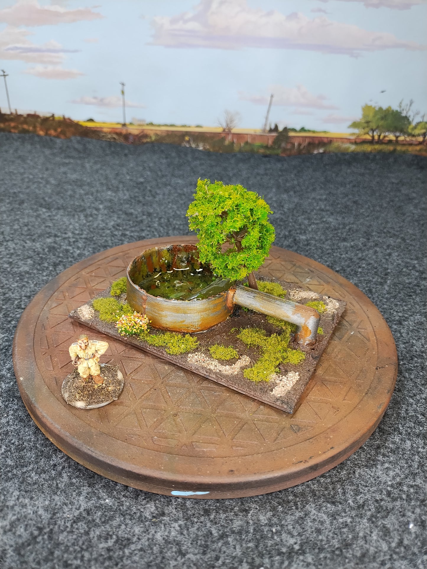 Water Trough  - 28mm/Painted