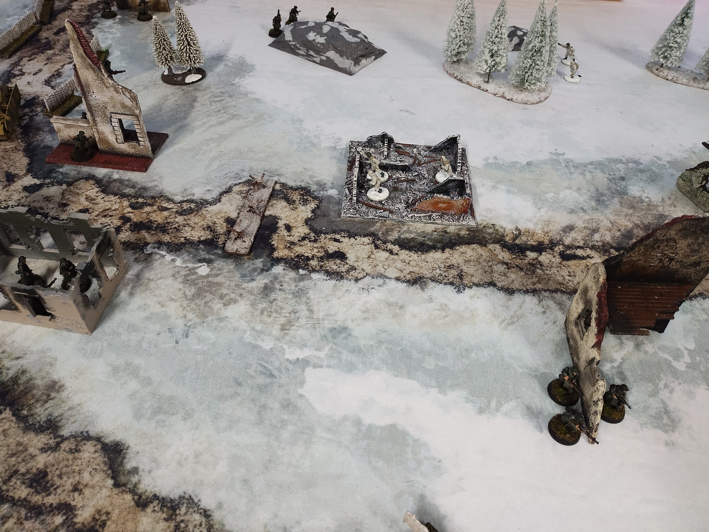 Eastern Europe Village Winter Map - 28mm