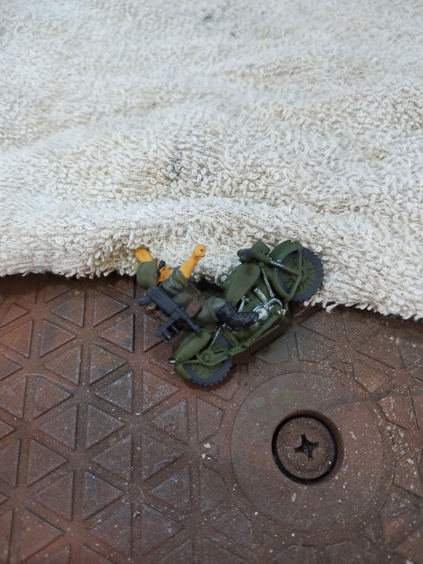 German Motorcyclist #E - 28mm/Painted