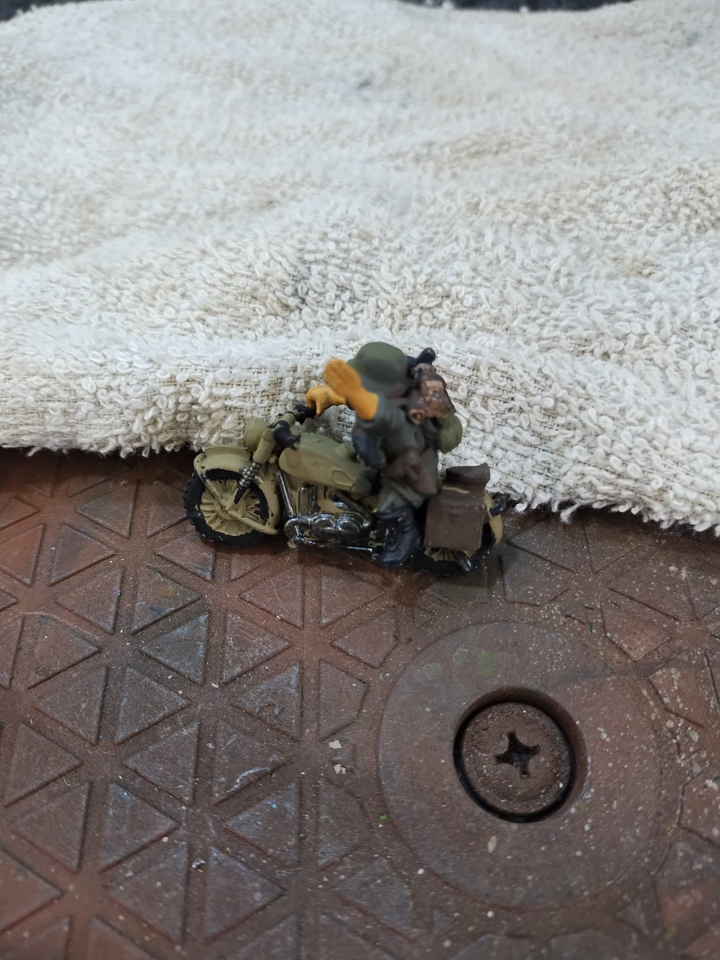 German Motorcyclist #D - 28mm/Painted
