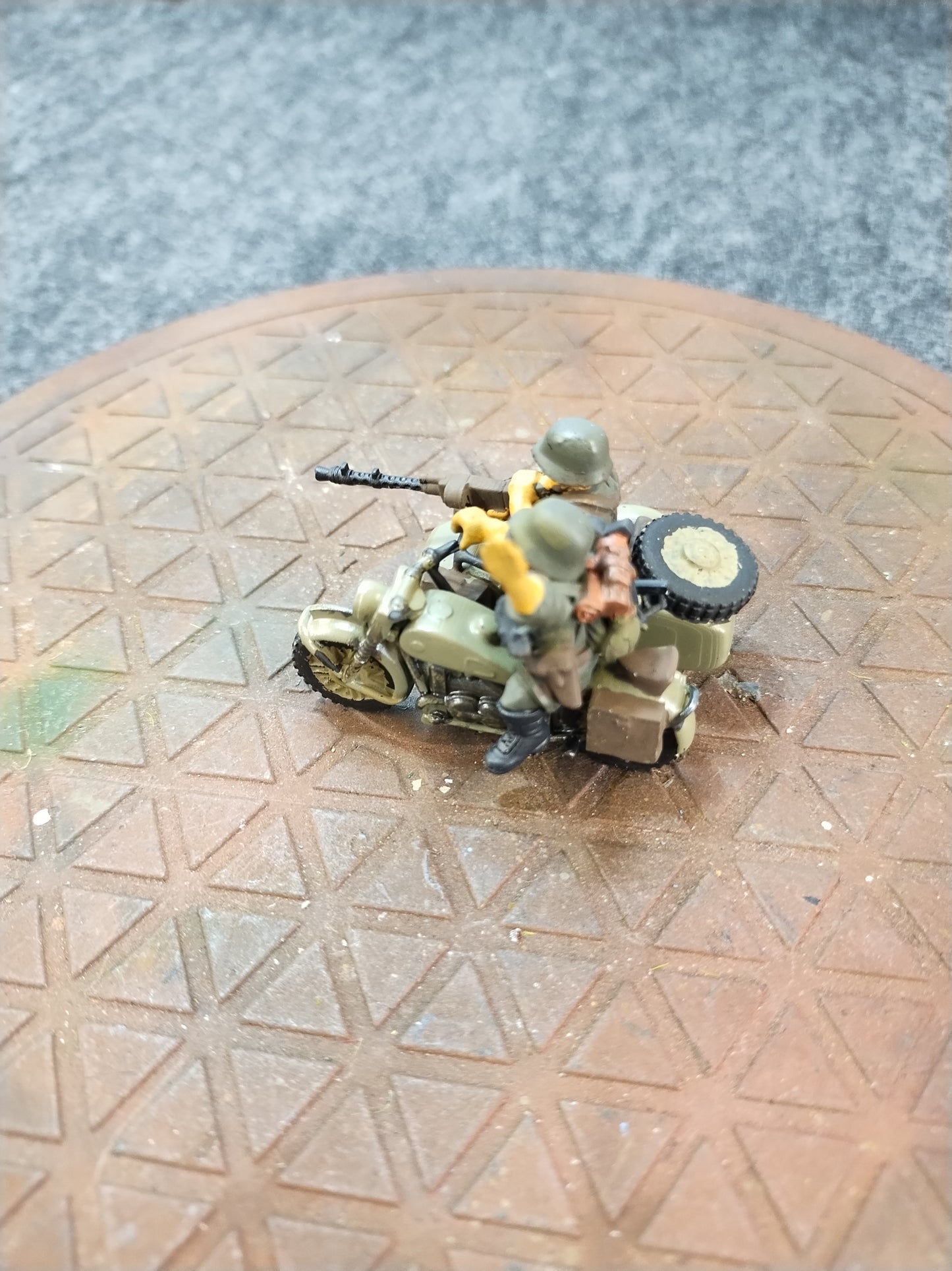 German Dual Motorcyclist #G - 28mm/Painted