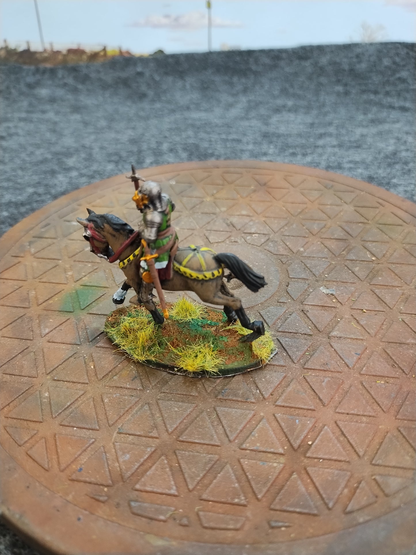 Medieval Mounted Knight D - Hail Caesar/28mm