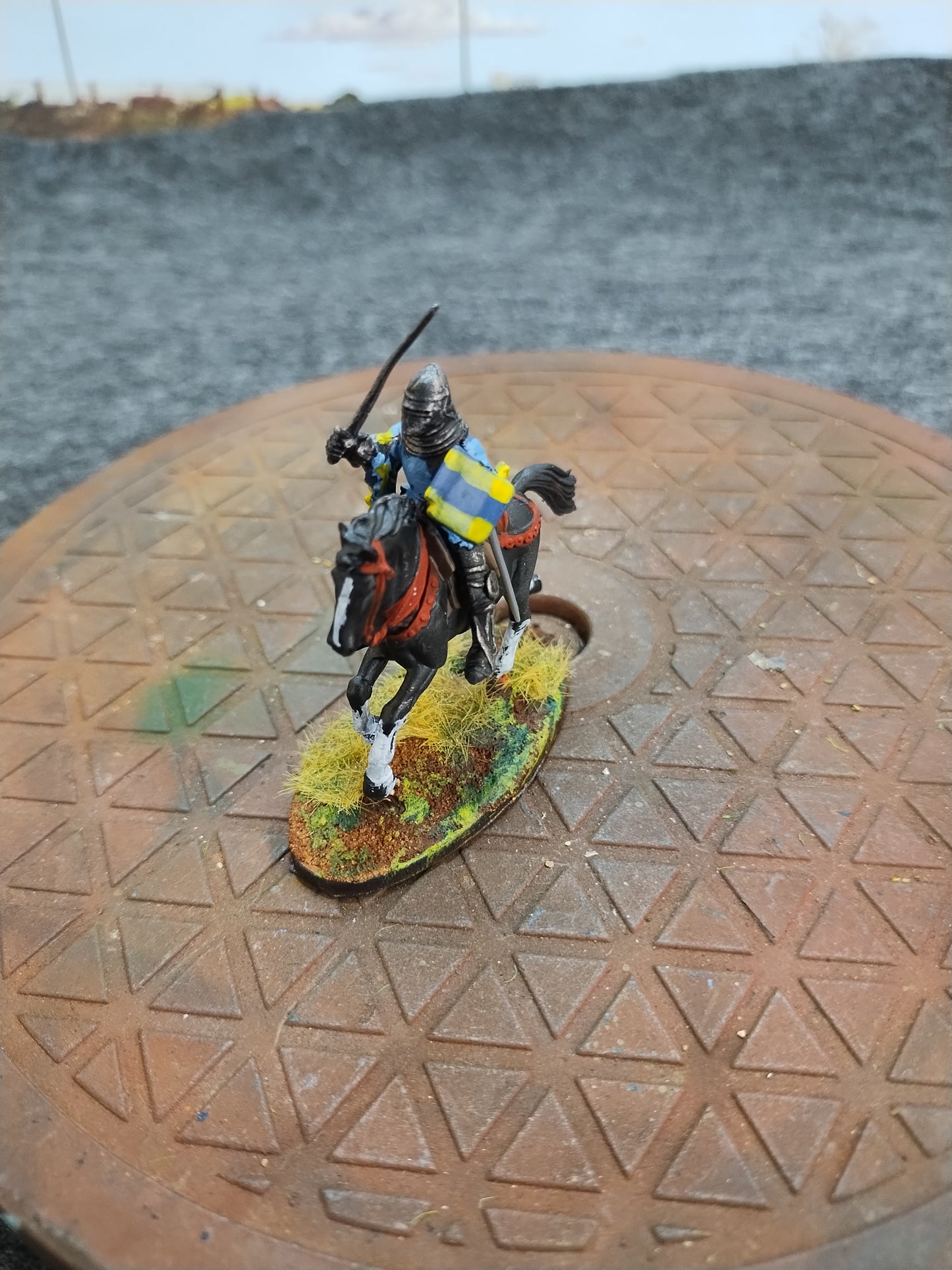 Medieval Mounted Knight E - Hail Caesar/28mm