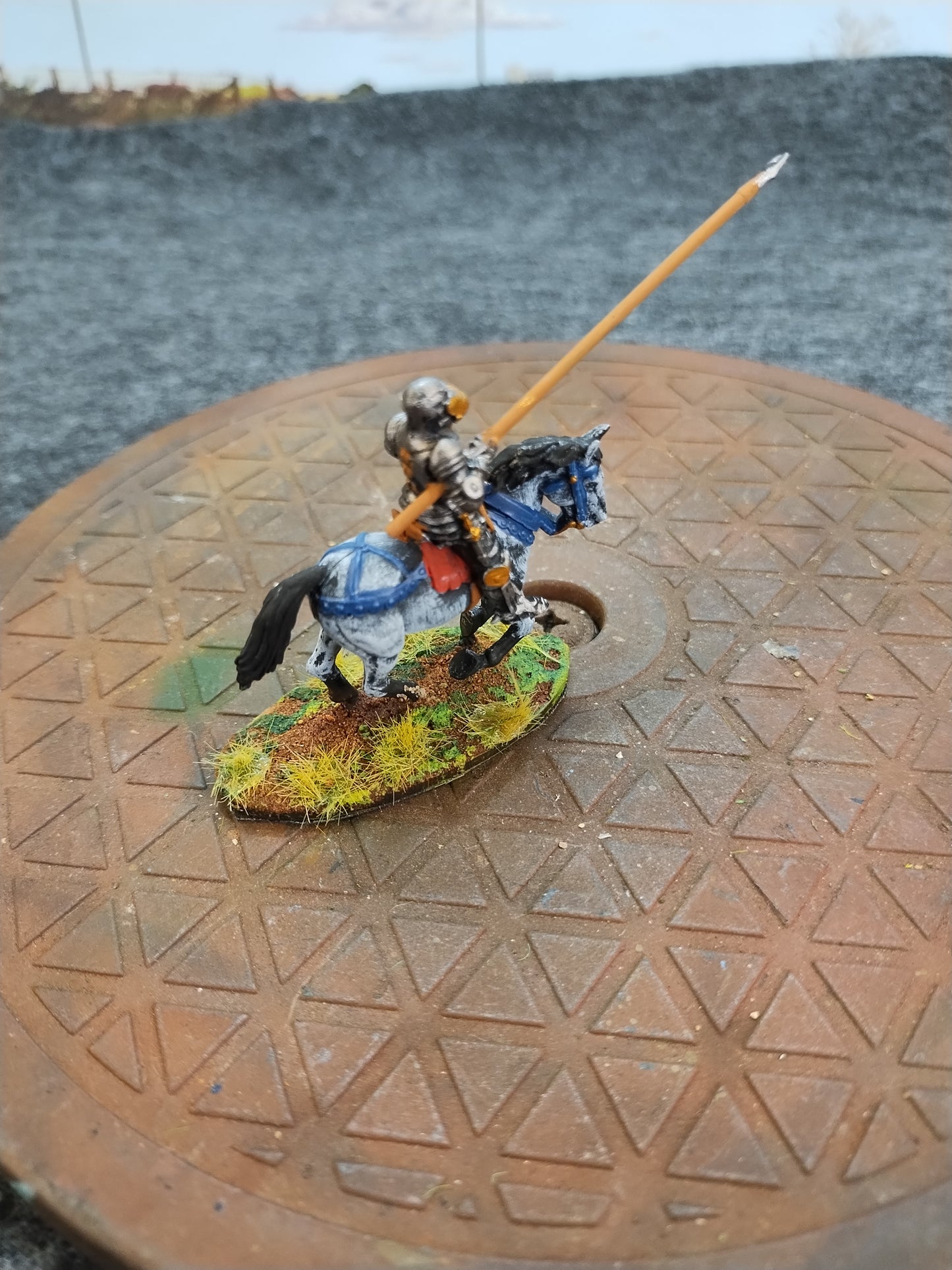 Medieval Mounted Knight F - Hail Caesar/28mm