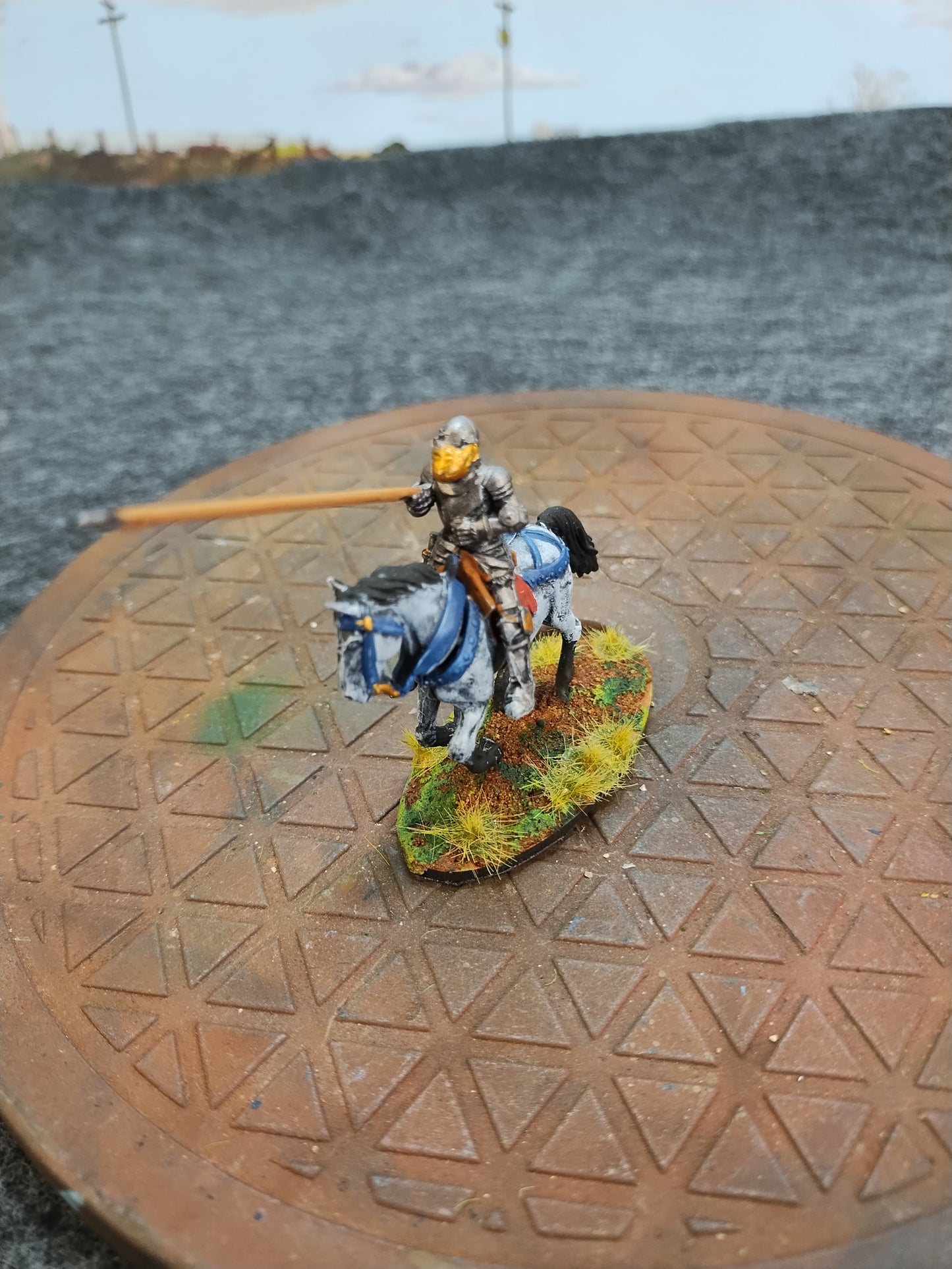 Medieval Mounted Knight F - Hail Caesar/28mm