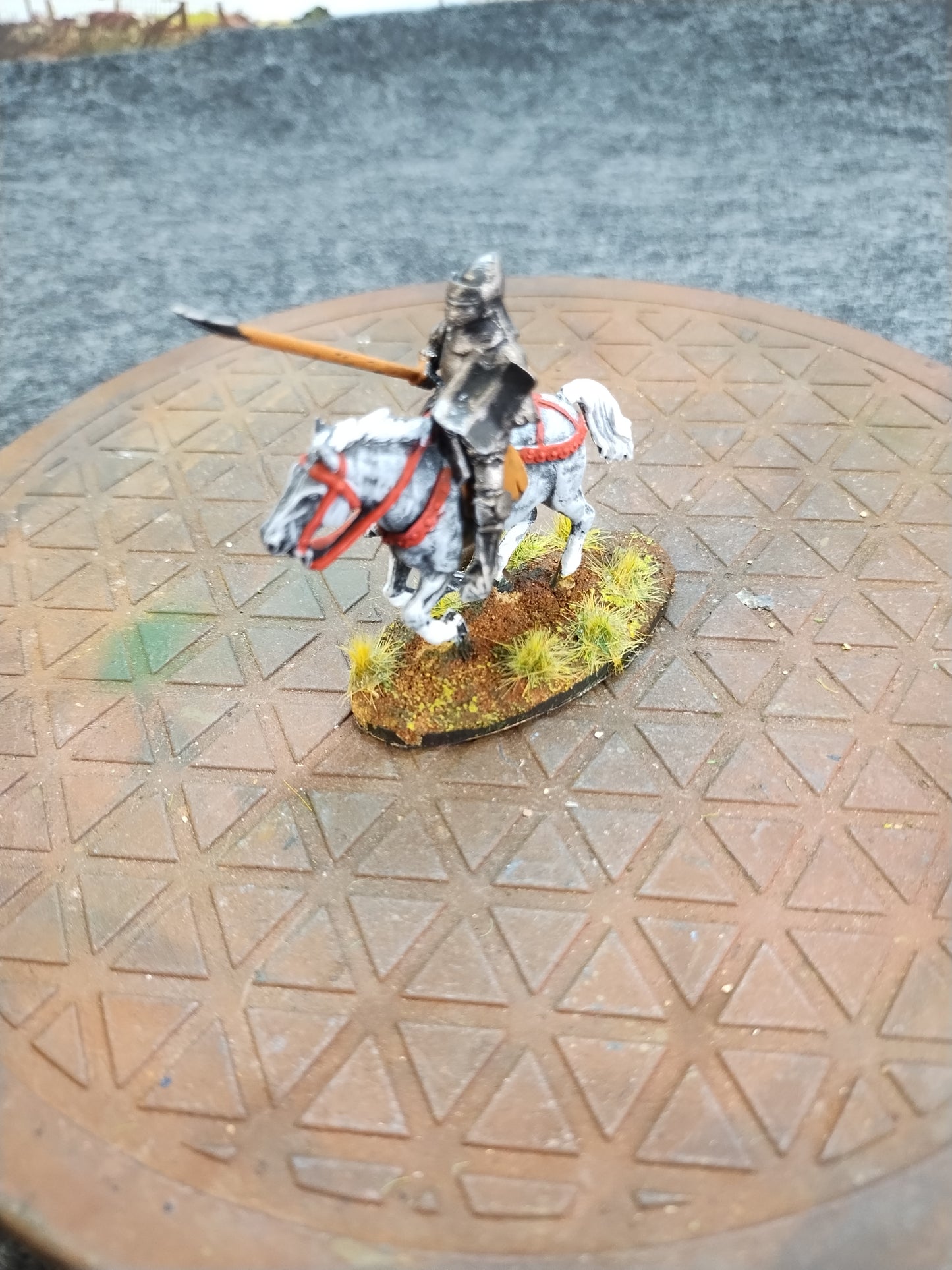 Medieval Mounted Knight I - Hail Caesar/28mm