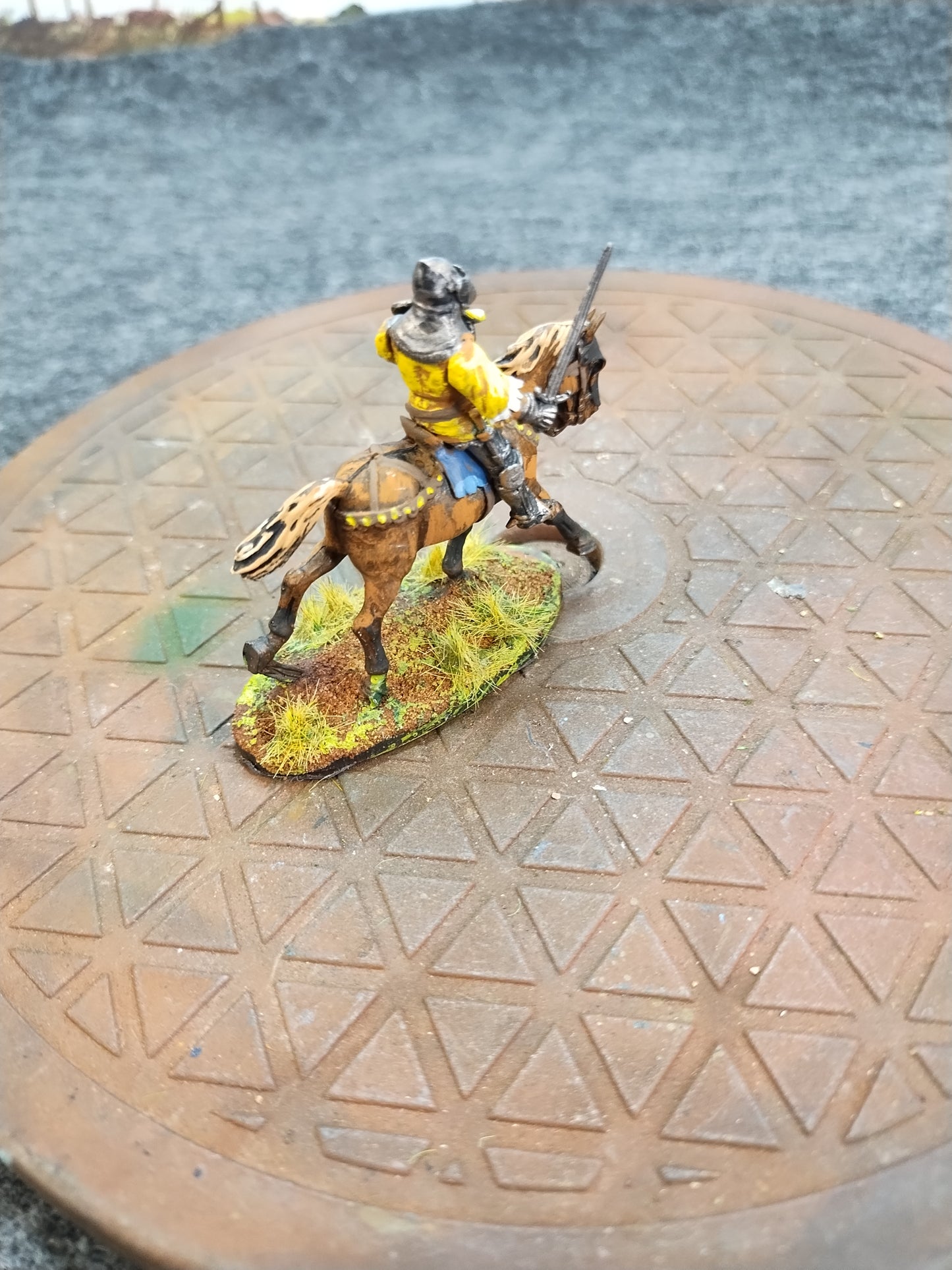 Medieval Mounted Knight J - Hail Caesar/28mm