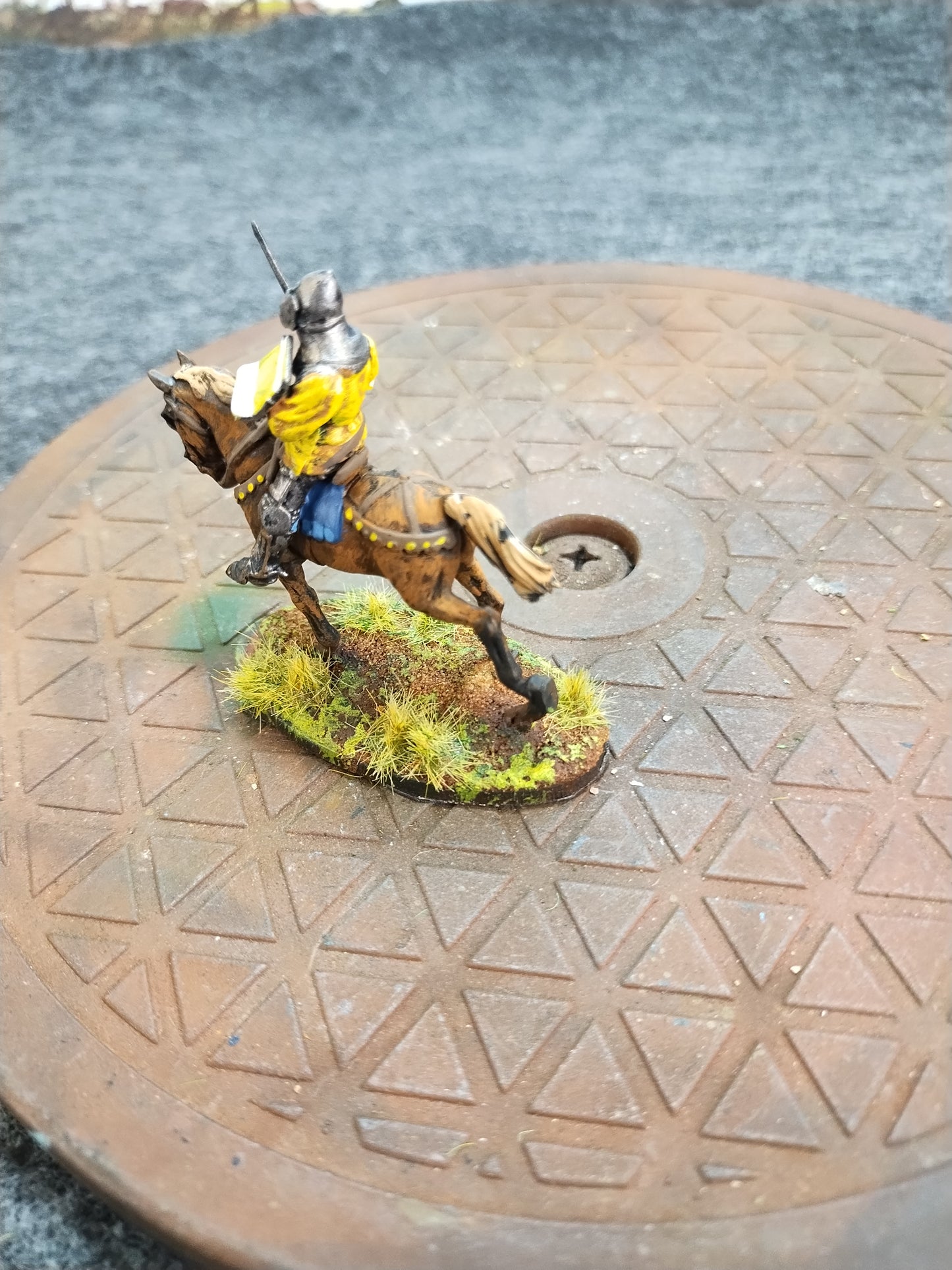 Medieval Mounted Knight J - Hail Caesar/28mm