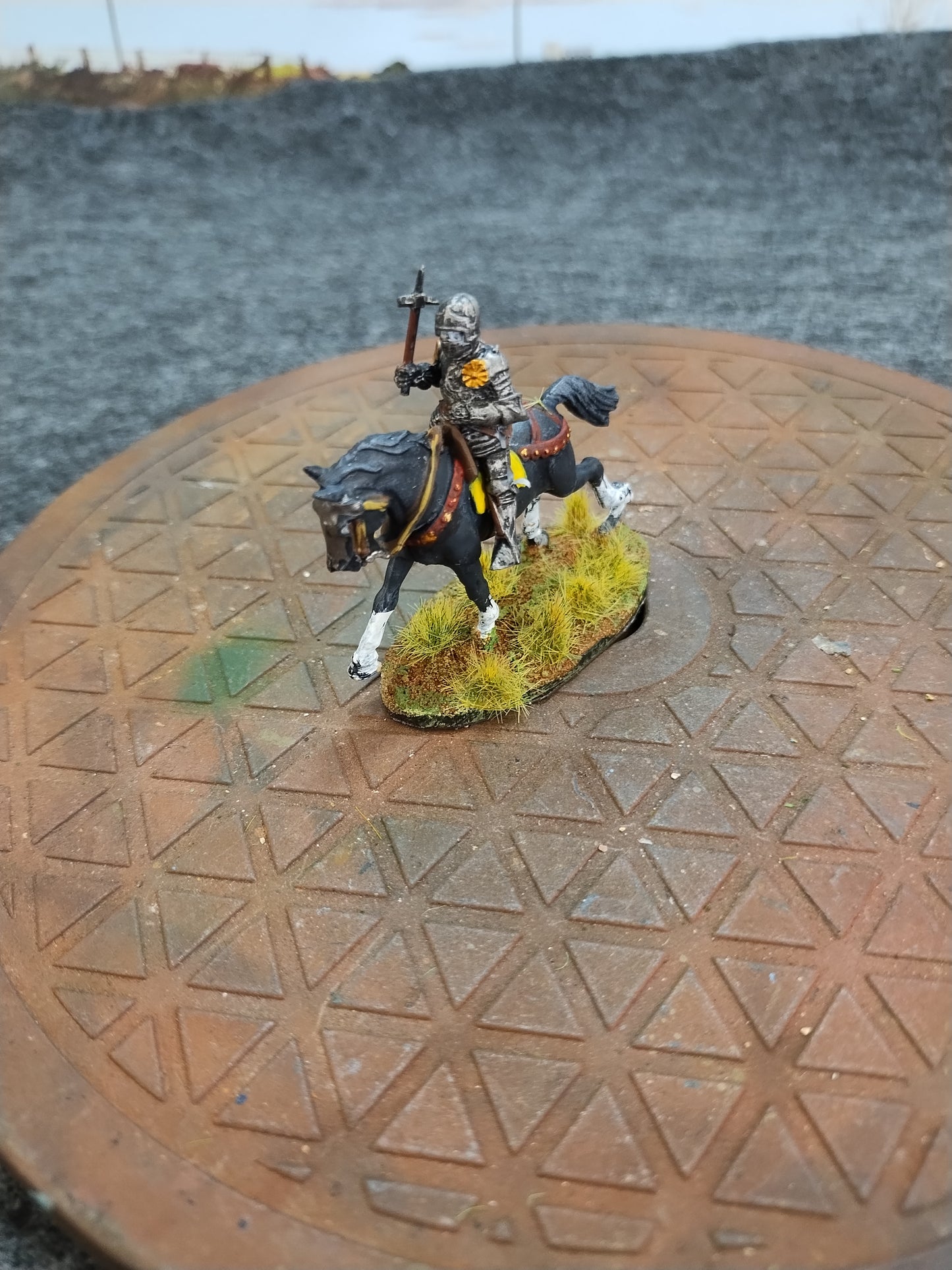 Medieval Mounted Knight K - Hail Caesar/28mm