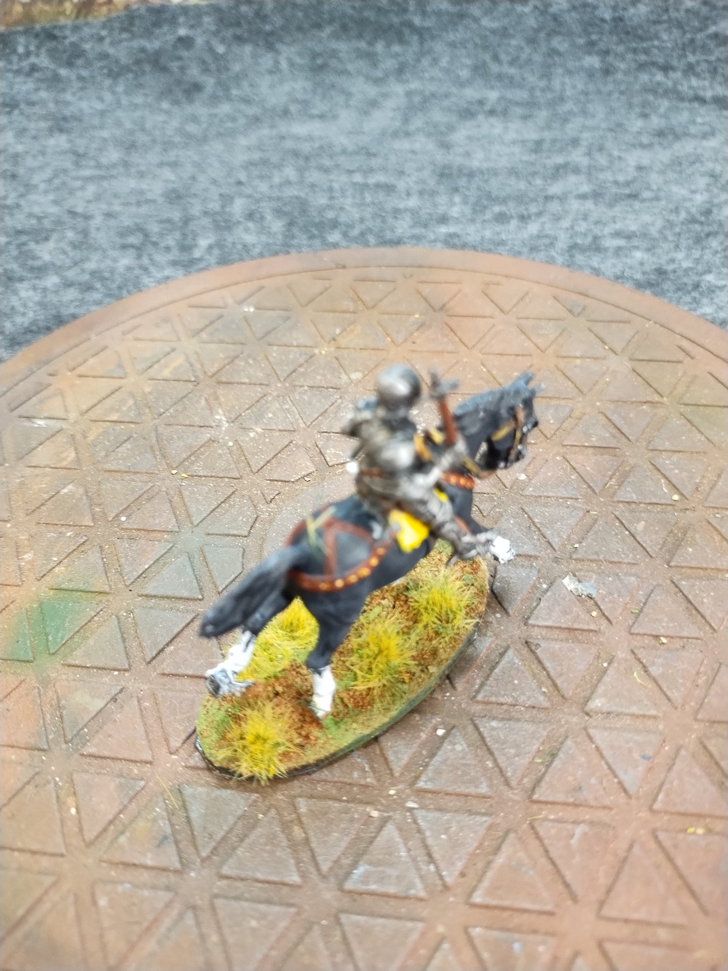 Medieval Mounted Knight K - Hail Caesar/28mm