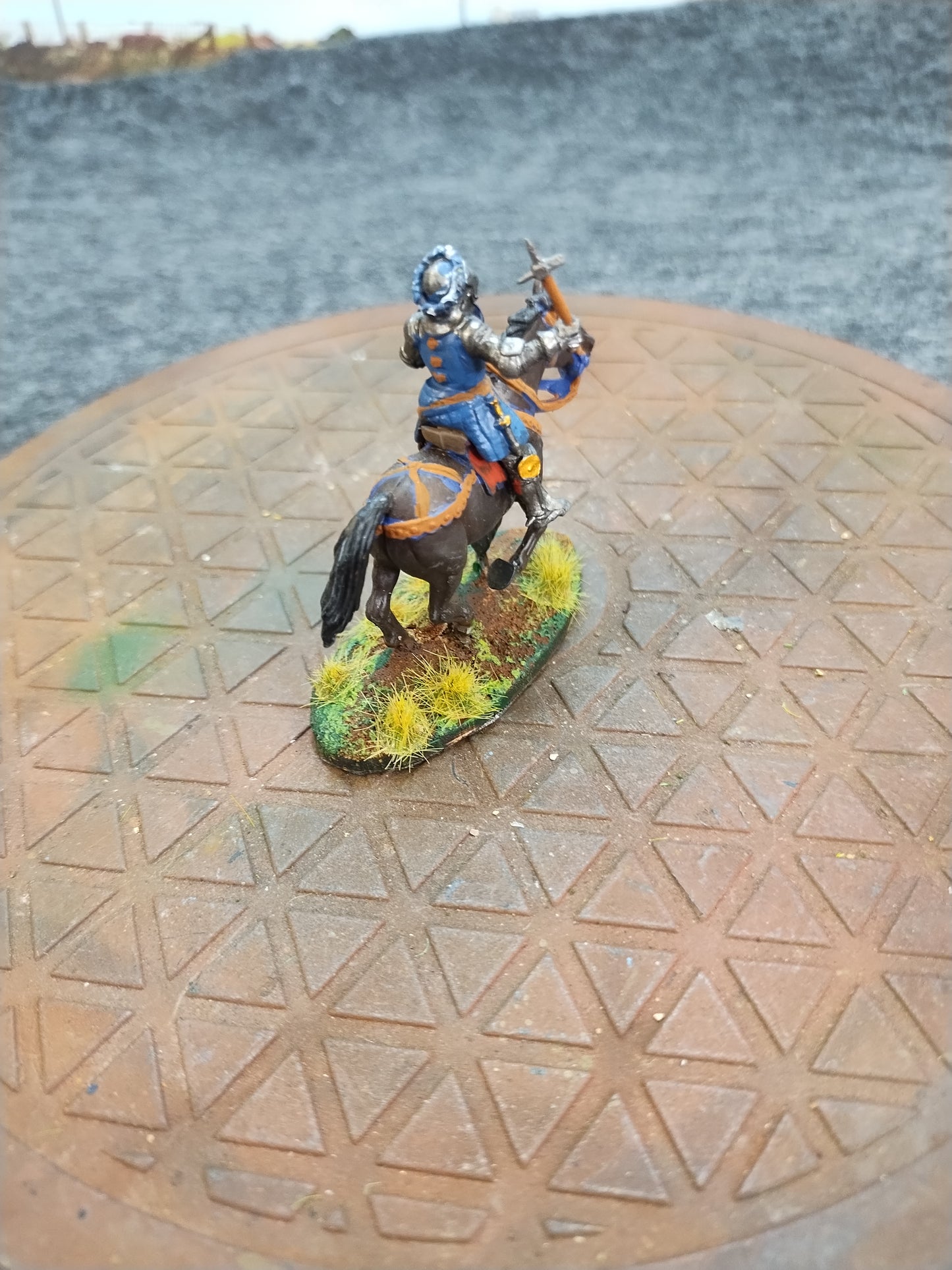 Medieval Mounted Knight L - Hail Caesar/28mm