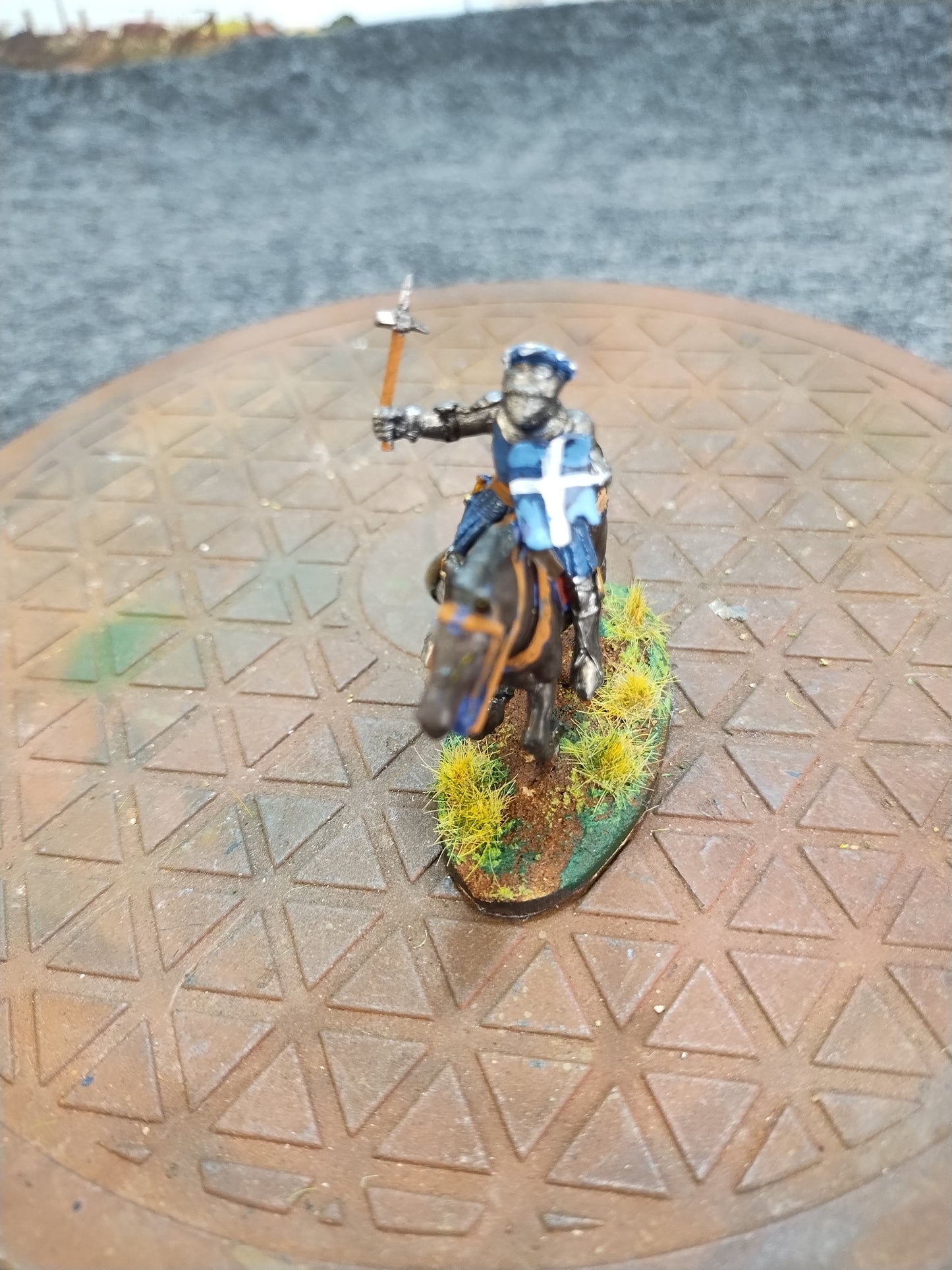 Medieval Mounted Knight L - Hail Caesar/28mm