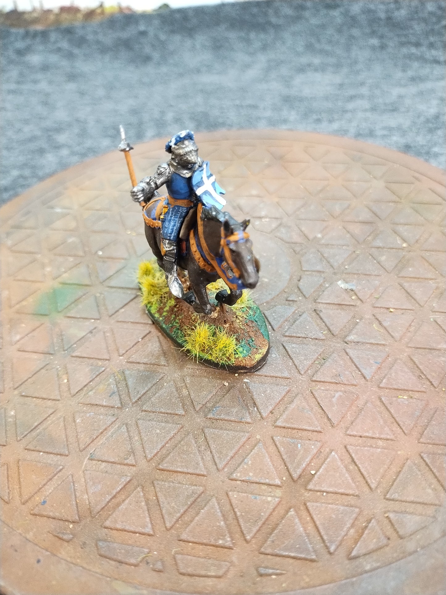 Medieval Mounted Knight L - Hail Caesar/28mm