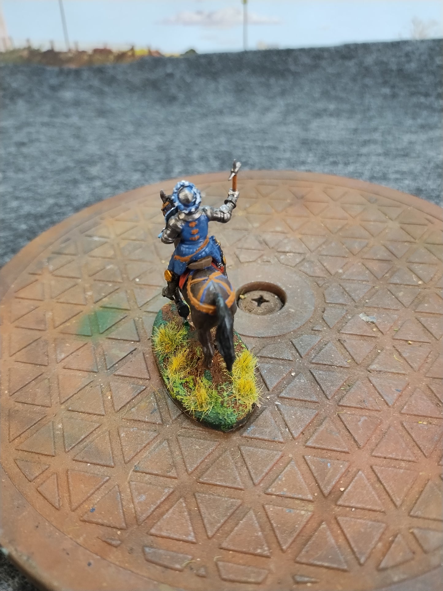 Medieval Mounted Knight L - Hail Caesar/28mm