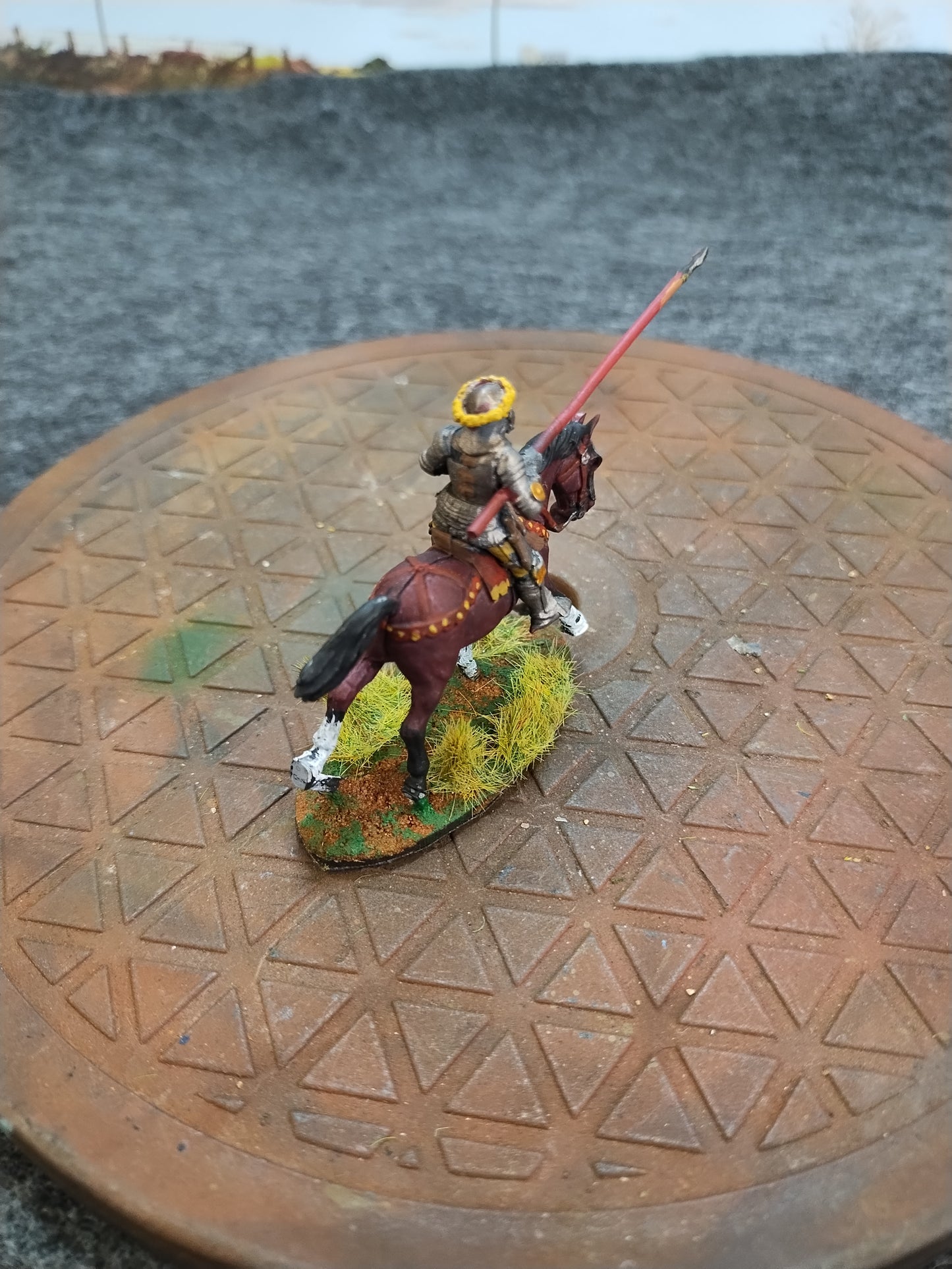 Medieval Mounted Knight Q - Hail Caesar/28mm