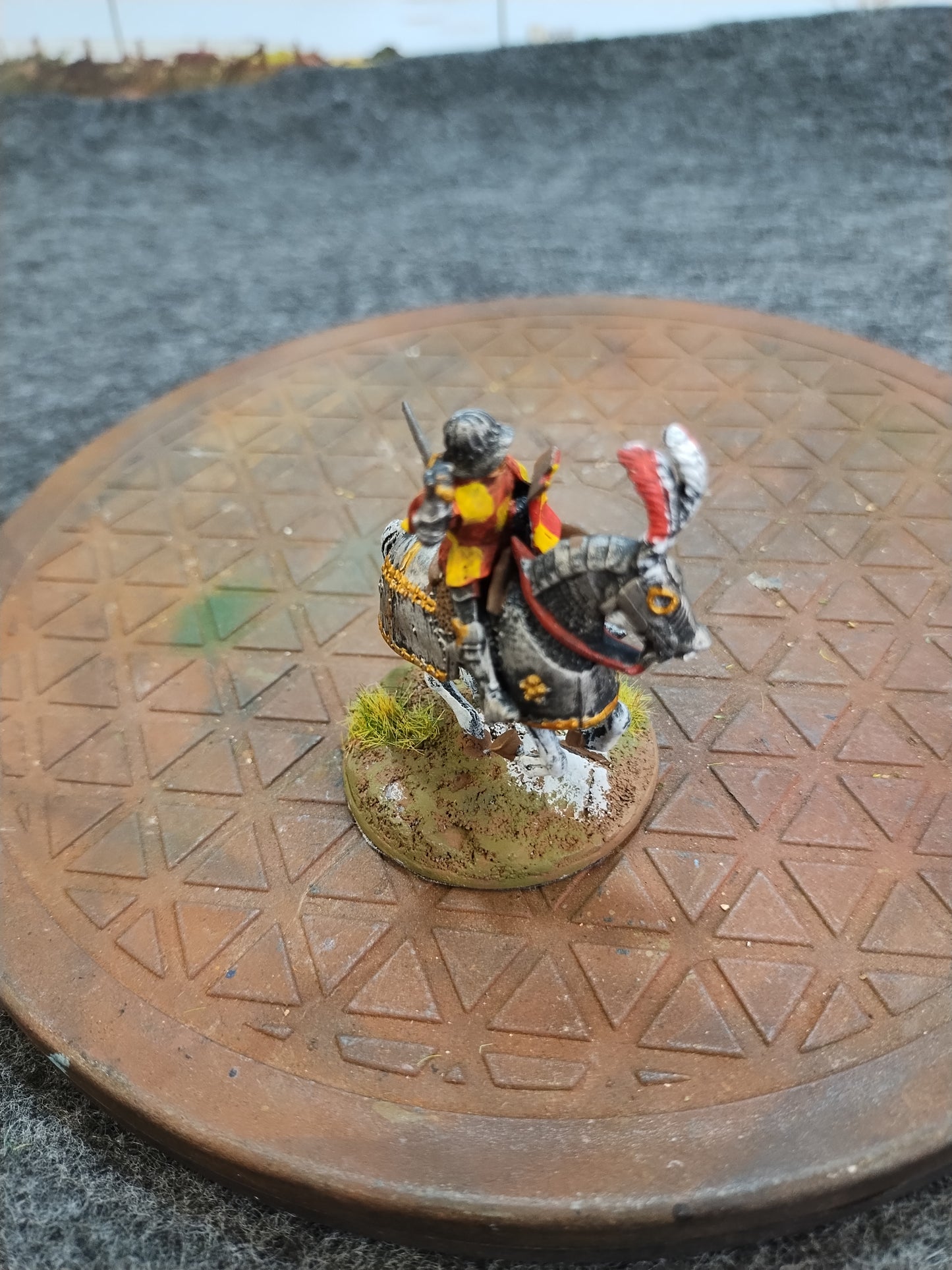 Medieval Mounted Knight T - Hail Caesar/28mm