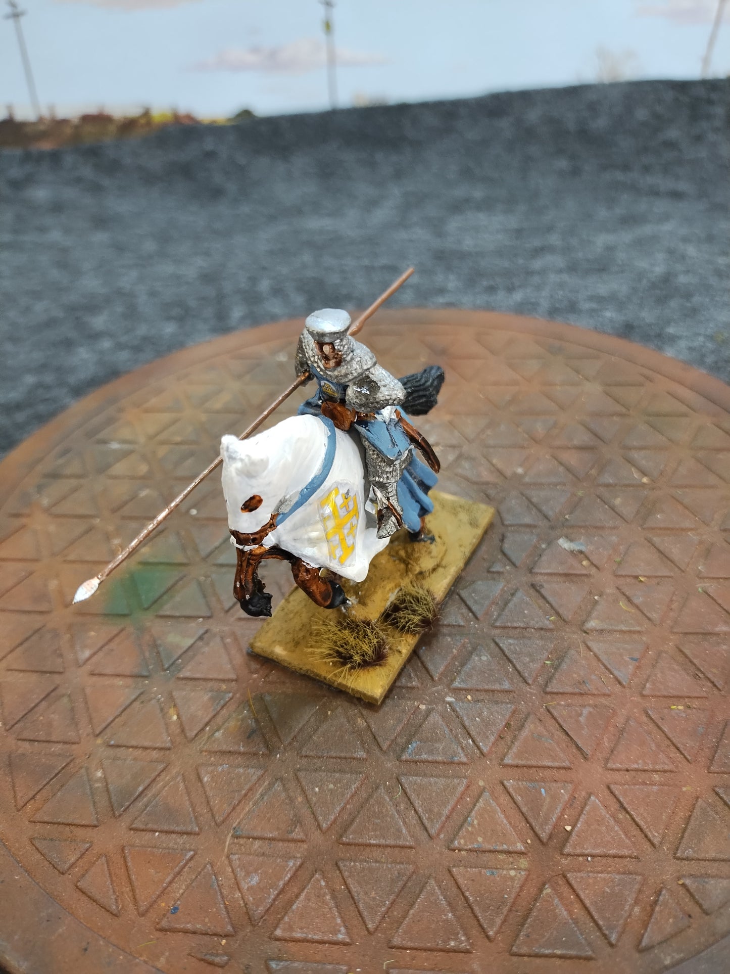 Medieval Mounted Knight U - Hail Caesar/28mm