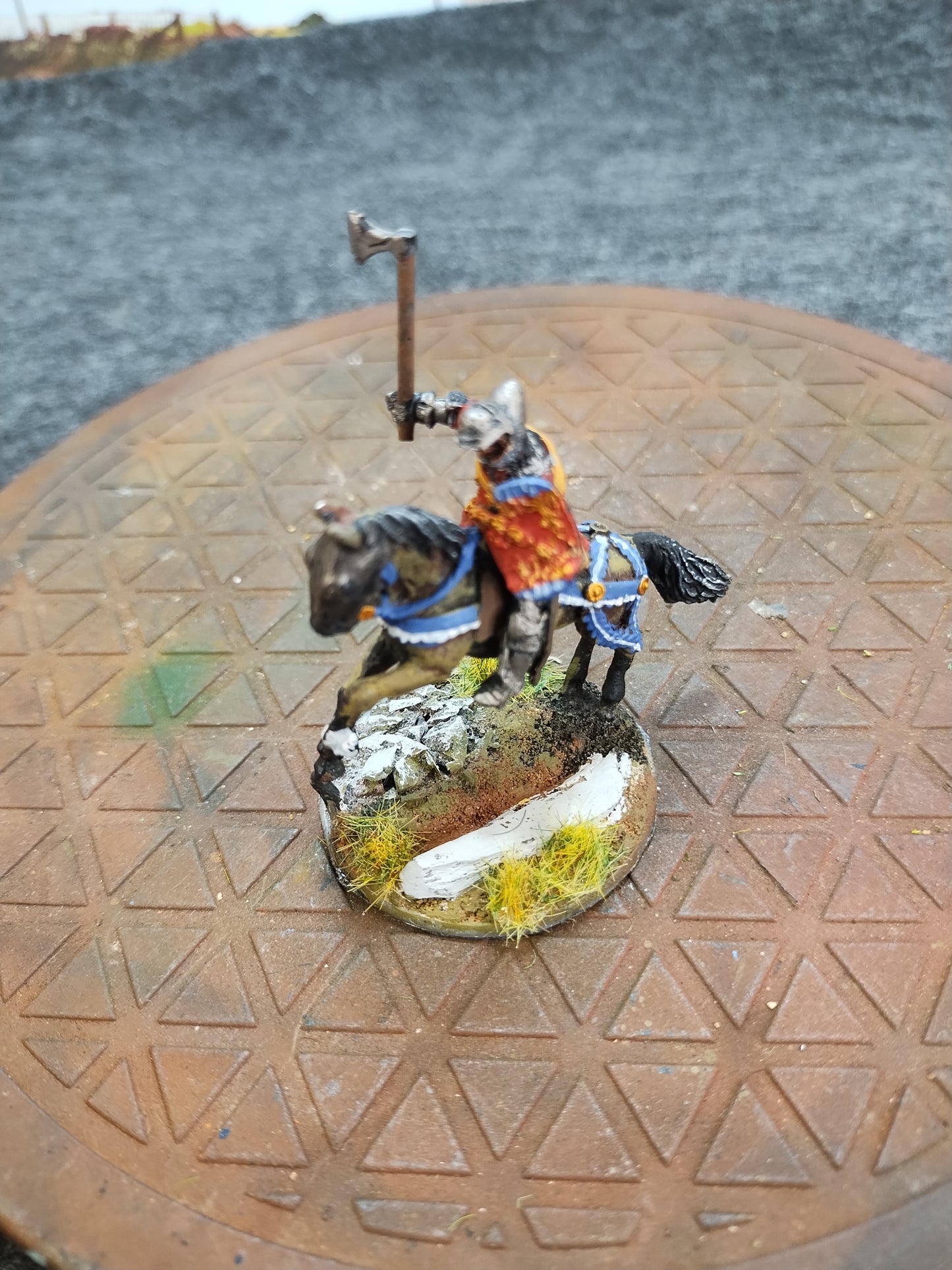 Medieval Mounted Knight X - Hail Caesar/28mm