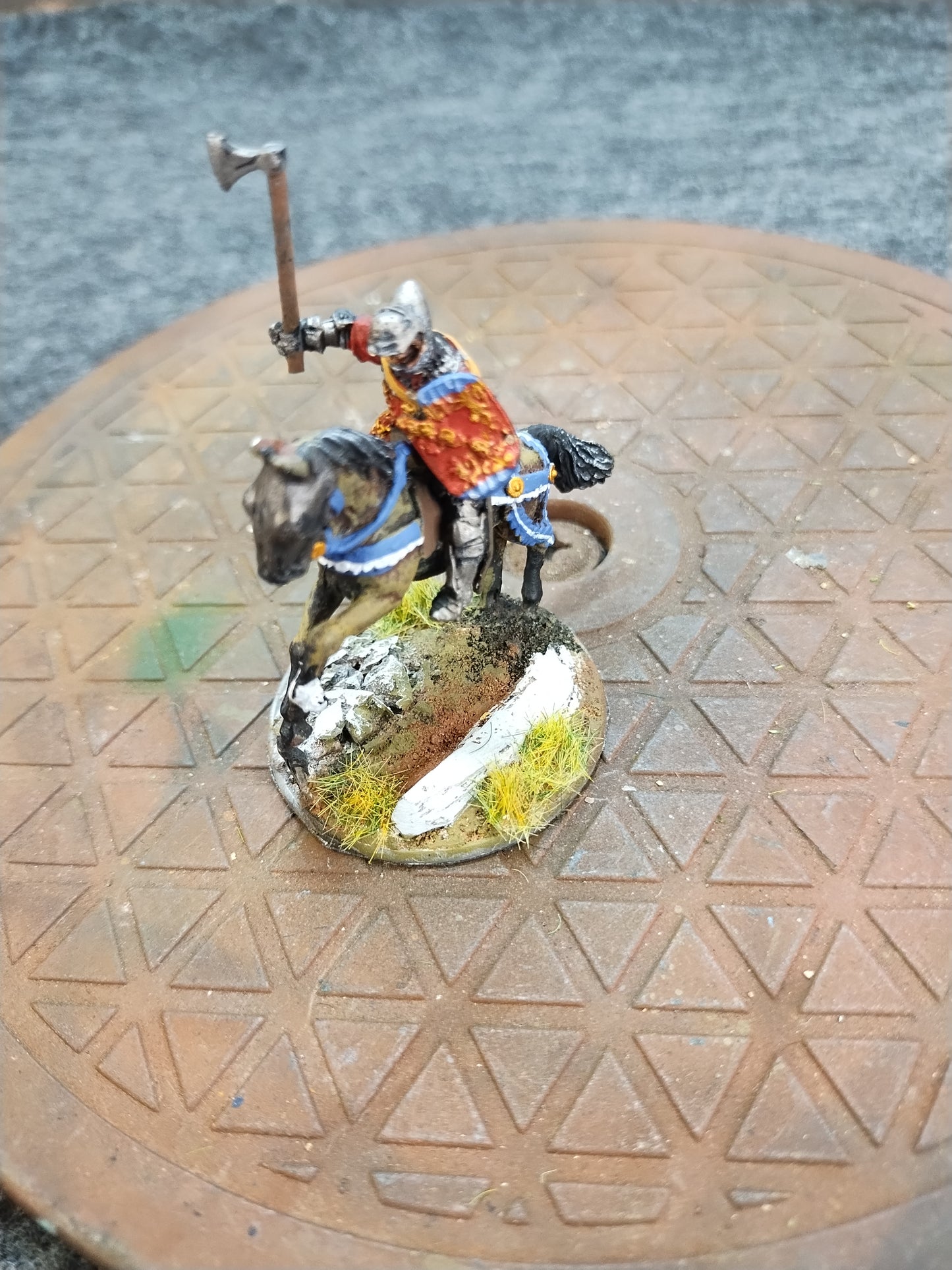 Medieval Mounted Knight X - Hail Caesar/28mm