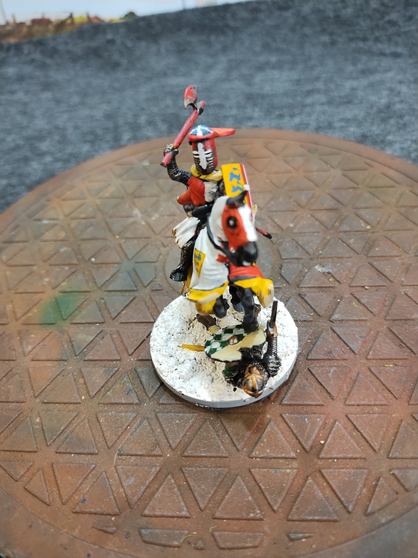 Medieval Mounted Knight Y - Hail Caesar/28mm