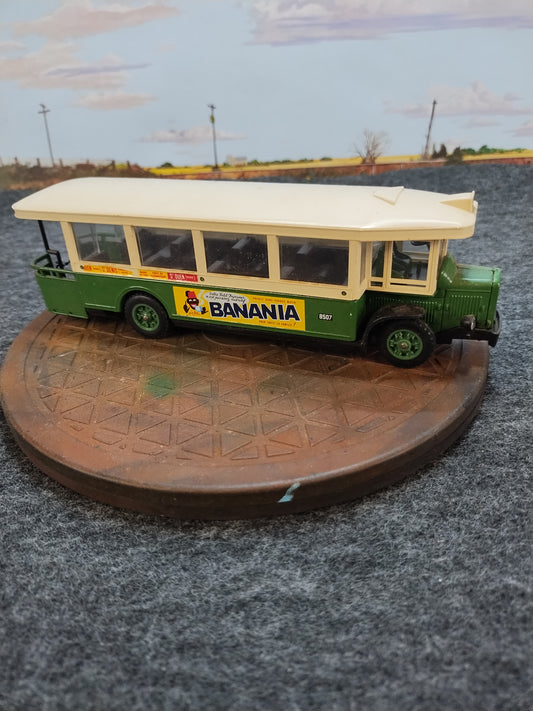 French Green Bus - 28MM