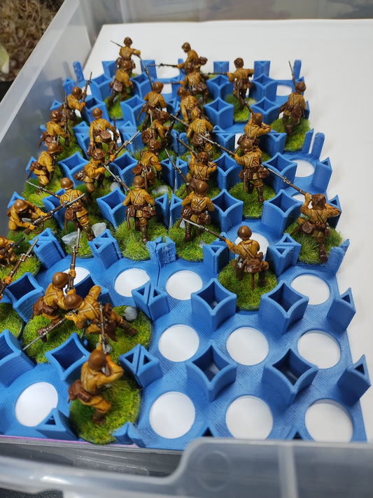 Minatare Holder for 28mm Miniatures x9 - Blue