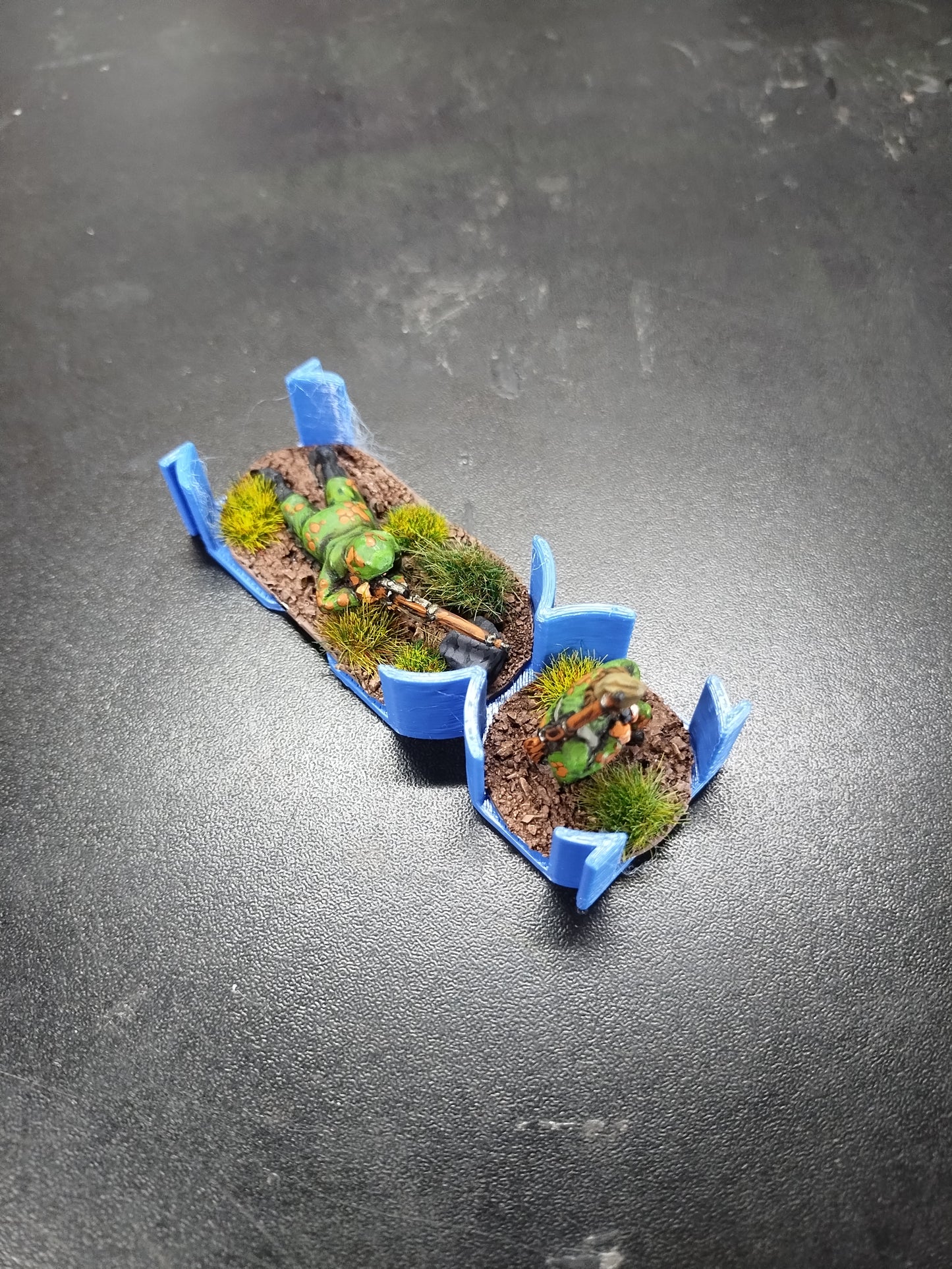 Minatare Holder for 28mm Miniatures Lozenges Bundle - Blue