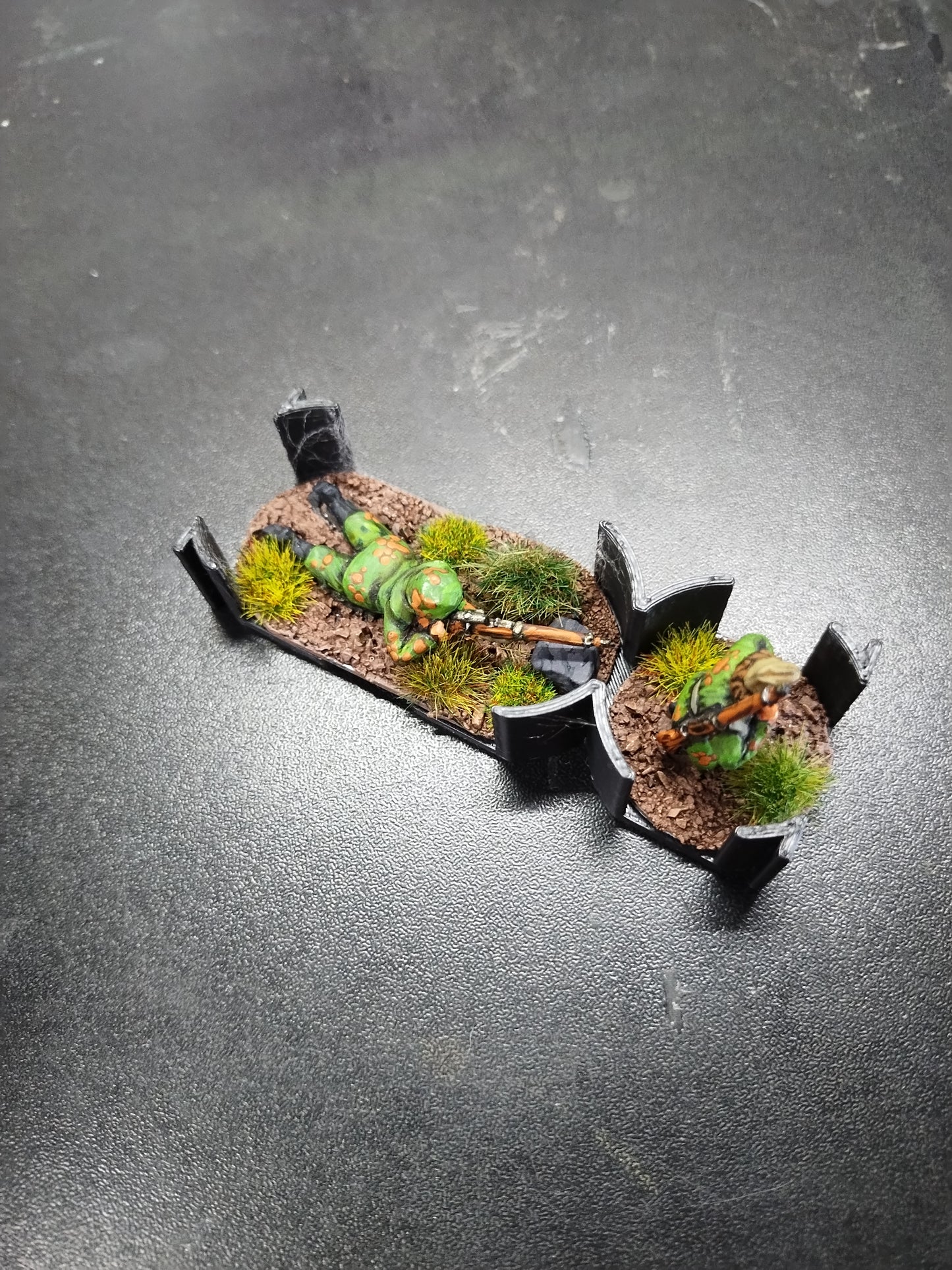 Minatare Holder for 28mm Miniatures Lozenges Bundle - Black